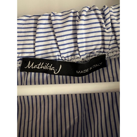 RARE! Off Shoulder, Pearl, Pinstripe Top from Italy - Picture 7 of 8